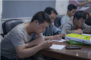 朝陽(yáng)集團開(kāi)展行車(chē)和有限作業(yè)空間安全操作培訓、道路交通安全培訓